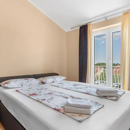 Beautiful Mihatovici With Private Pool Villa